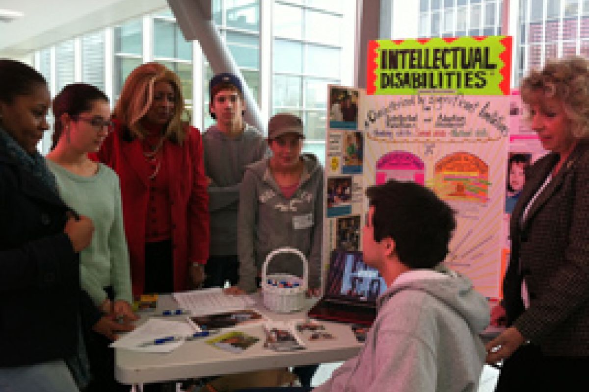 Alexis Walker, Jordyn Florio, Professor Kirkland, Tyler Angelo, Marley Bennett, Claudio Cabrera, and Sharon Kuehlewind.